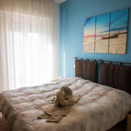 A Casa Di Simone A Viareggio Apartment Bagian luar foto