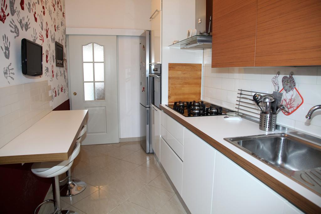 A Casa Di Simone A Viareggio Apartment Bagian luar foto