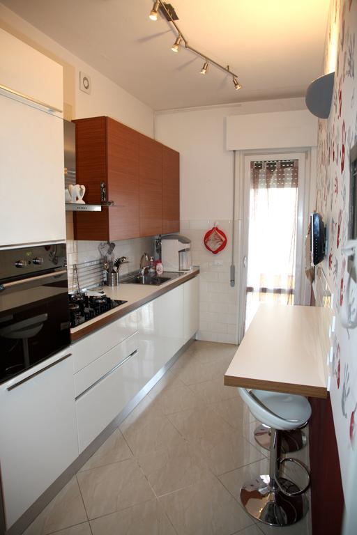 A Casa Di Simone A Viareggio Apartment Bagian luar foto